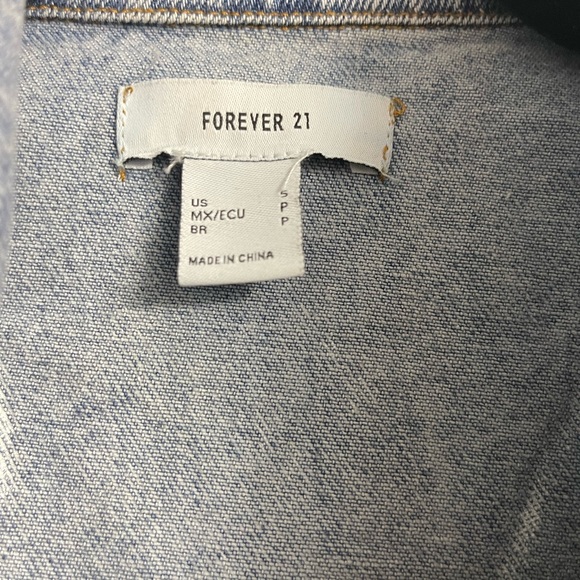 🖤FOREVER 21 Double Breasted Jean Jacket with Custom Painted Back, Size Small - Picture 3 of 3